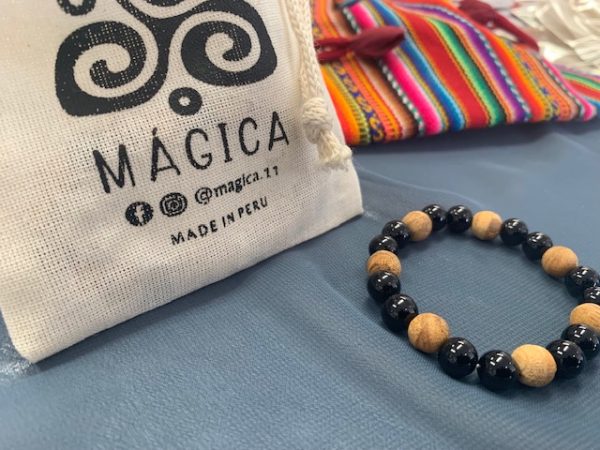 Pulsera Palo santo con onix